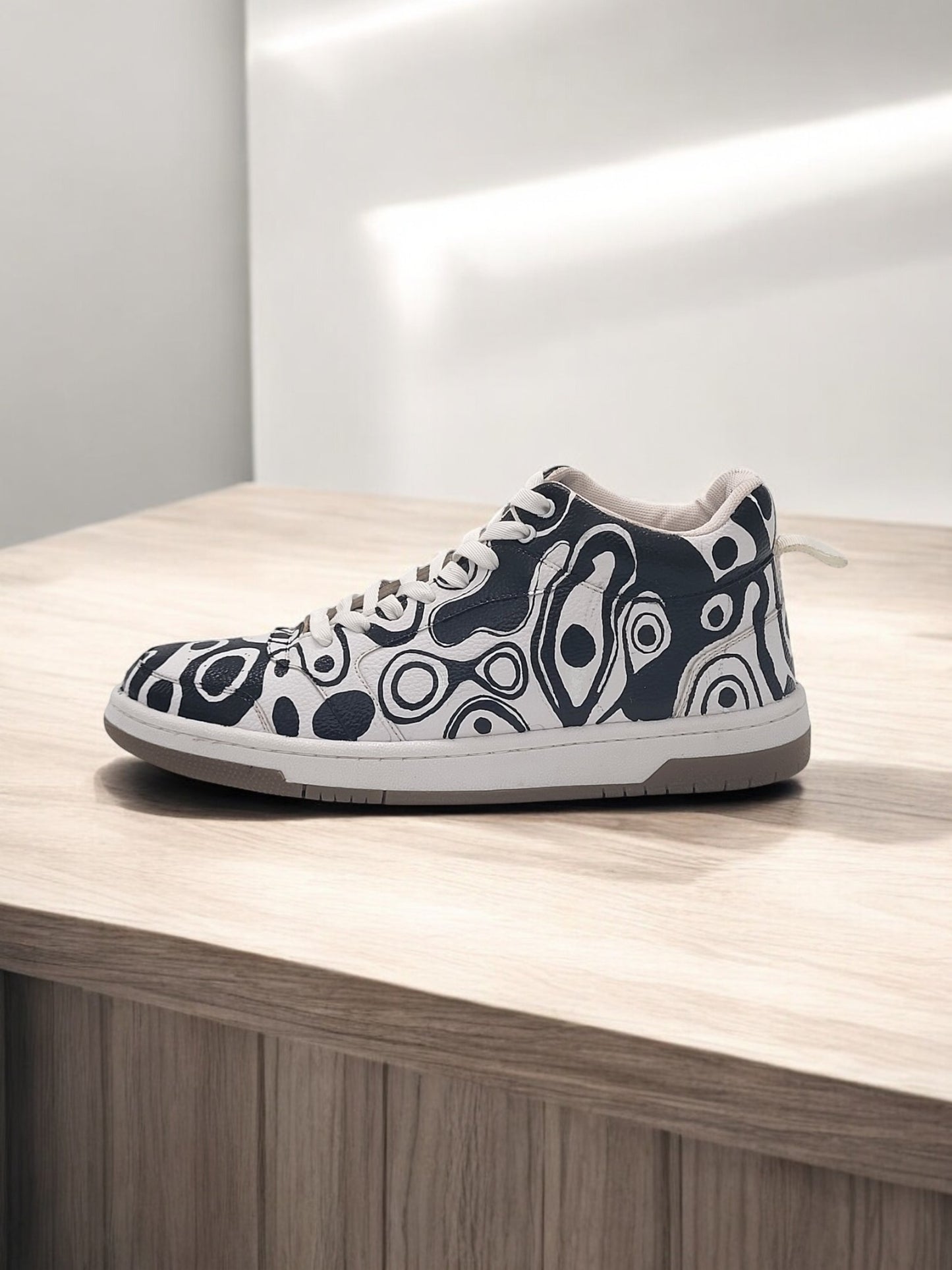 FLUID MOTION KICKS